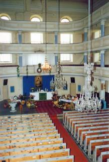 kirche-oow-innen-altar.jpg